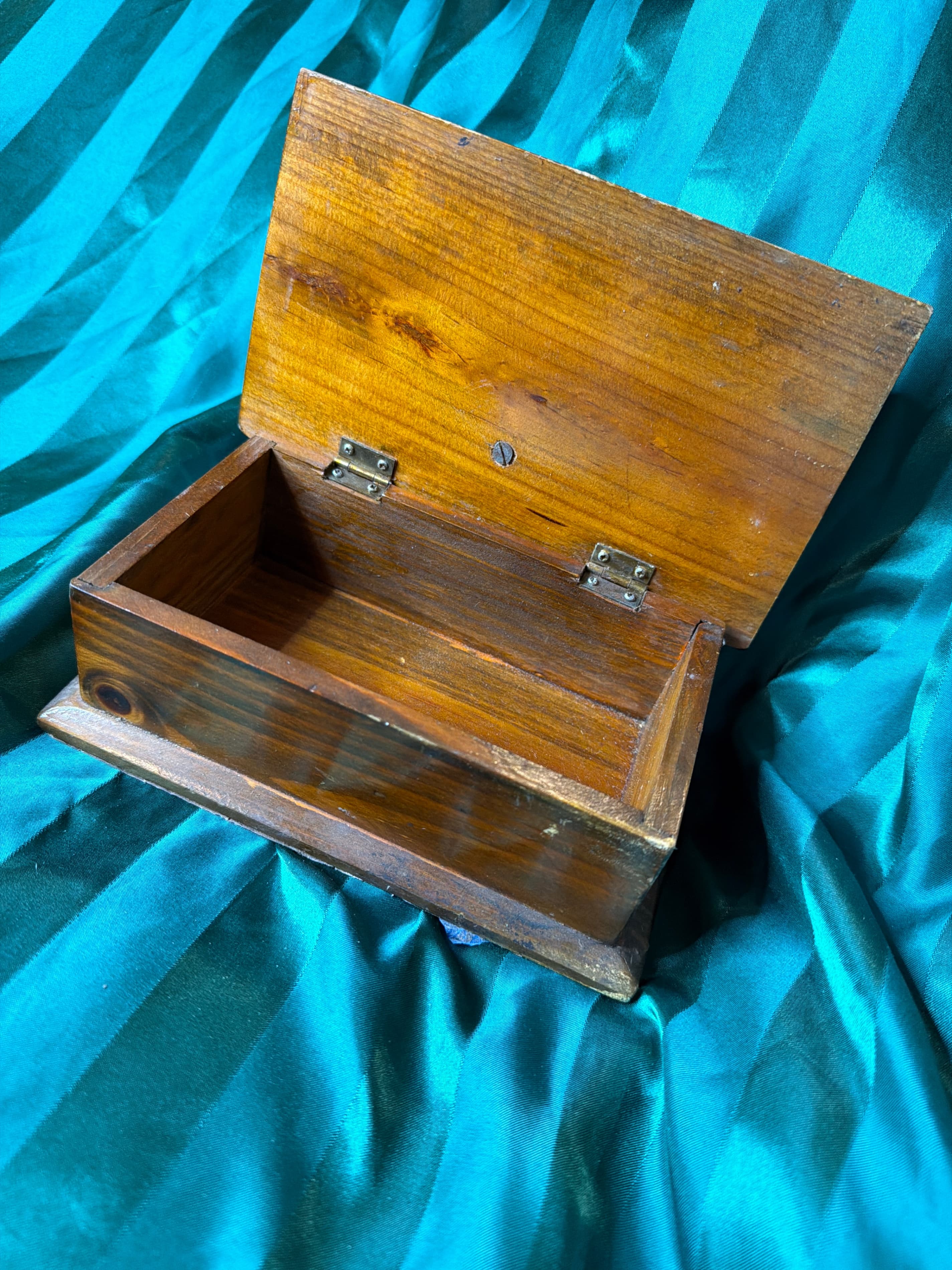 Vintage Wooden Trinket Box with Rotating Car Figurine – Film Prop