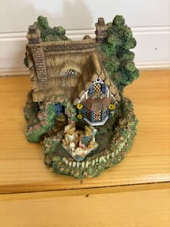 1995 Cherished Teddy Village - Image 1