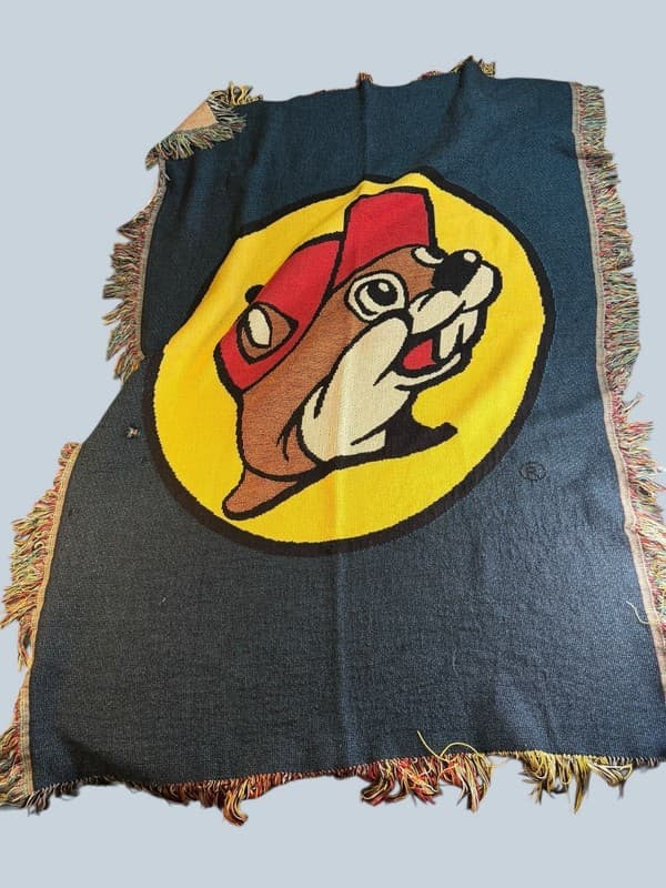 Buc-ee's Woven Tapestry Throw Blanket with Fringe - Image 1