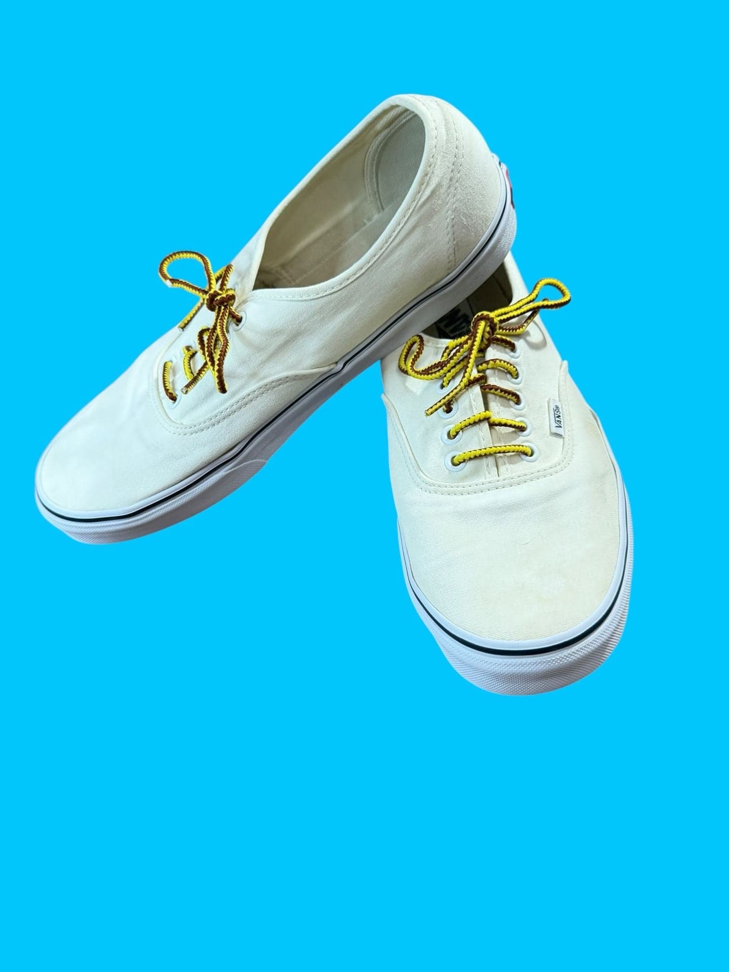 Vans Authentic Canvas Low Top Sneakers Off White avec Yellow Laces 11.5 - Image 1
