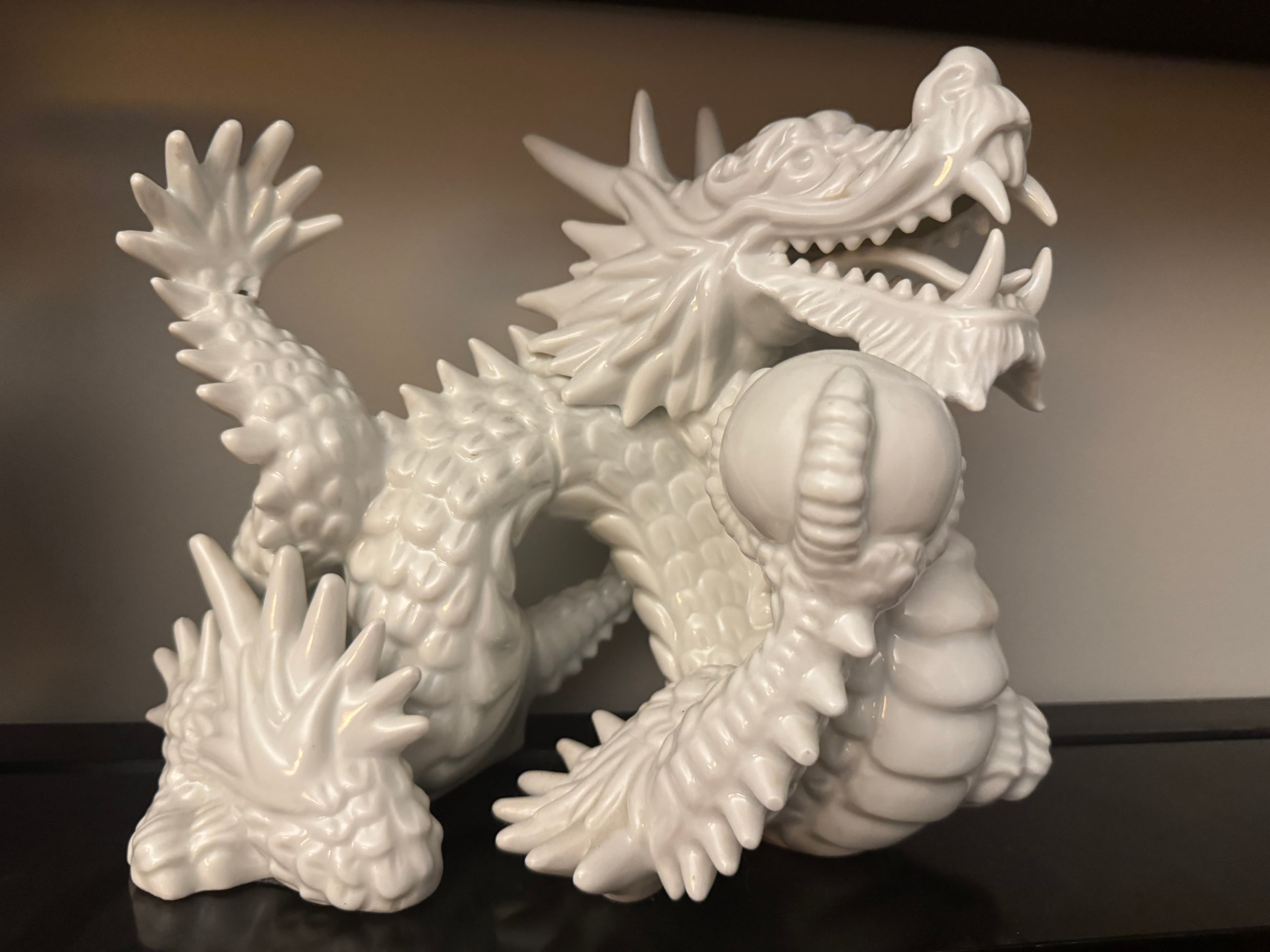 White porcelain dragon - Image 1