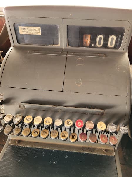 **Vintage Cash Register** - Image 1