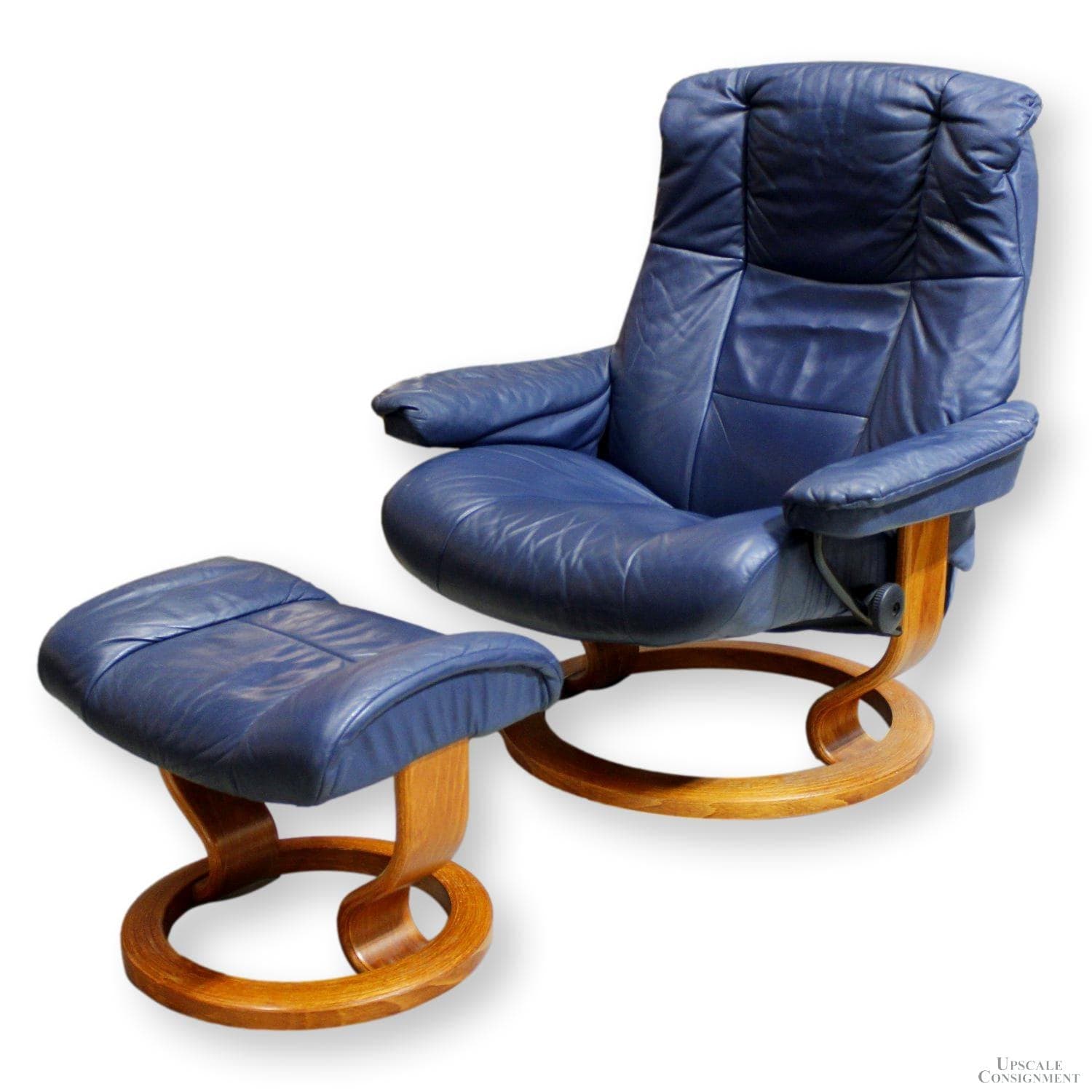 Ekorness Stressless Recliner w/Ottoman - Navy - Image 1