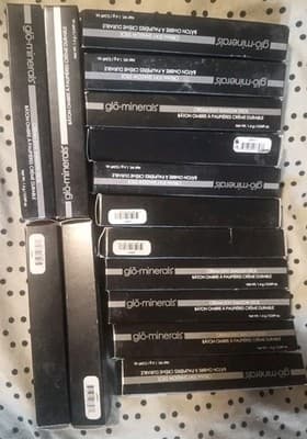 15X glō-minerals Cream Stay Shadow Stick Pitch – Cruelty Free, 1.4g/0.049oz ea. - Image 1