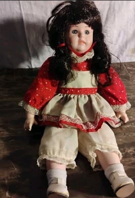 Vintage 1990 Heritage Mint "Stephanie" Porcelain 14" Happy Memories Collection - Image 1