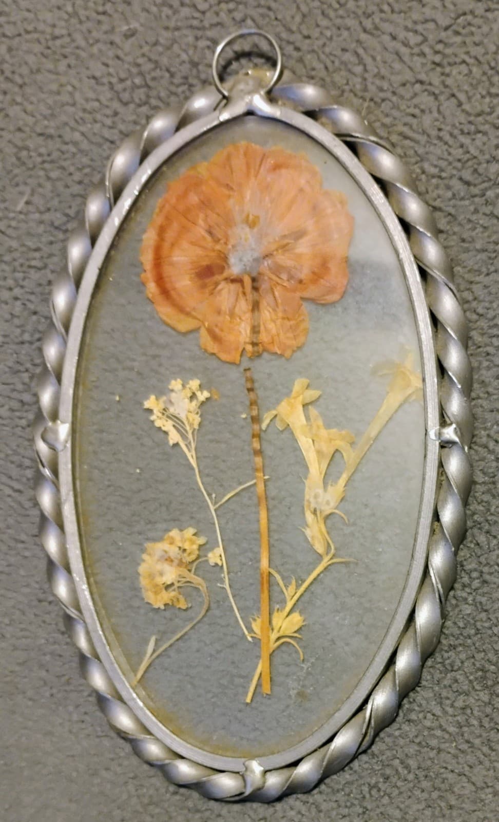 Vintage lasting impressions pressed flowers in glass with pewter frame - Image 1