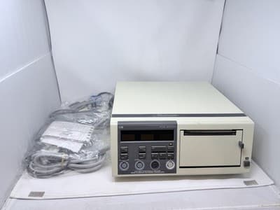 GE 116 Series Model 0116 Fetal Monitor W/Transducers - Image 1