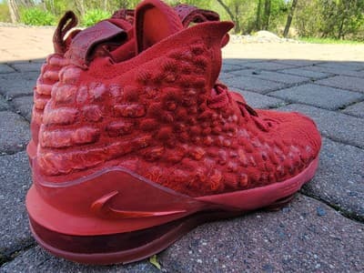 Nike LeBron XVII 17 Basketball Shoes | Red Carpet | Size 7Y Jordan - Image 1