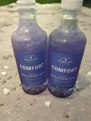 Village Naturals Therapy Comfort 2-in-1 Bath Oil & Body Wash Blueberry Arnica 1… - Image 1