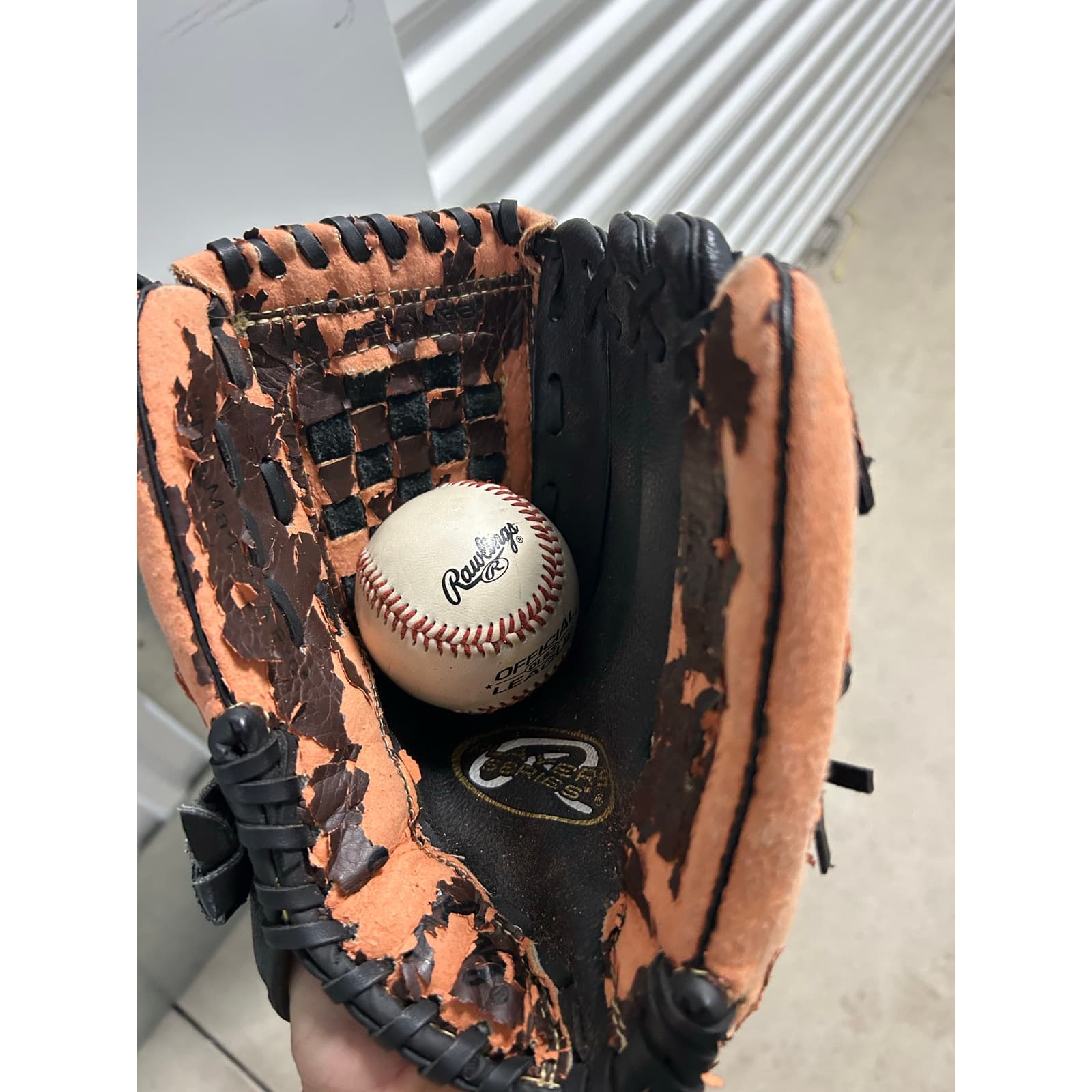 Rawlings Players Series “THE GOLD GLOVE CO.TM" & Rawlings Official MLB - Image 1