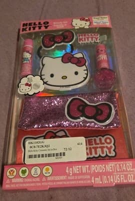 Hello Kitty Beauty Set Plant-Based Lip Balm Nail Polish Mirror Hair Clip Bag