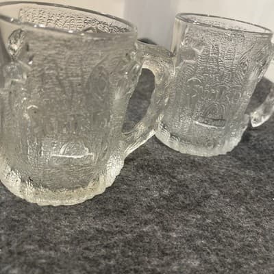 Vintage Glass McDonalds Flintstones Clear Frosted RocDonald's TREEMENDOUS MUG - Image 1