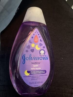 Johnson's Baby Bedtime Bath 13.6 oz - Image 1
