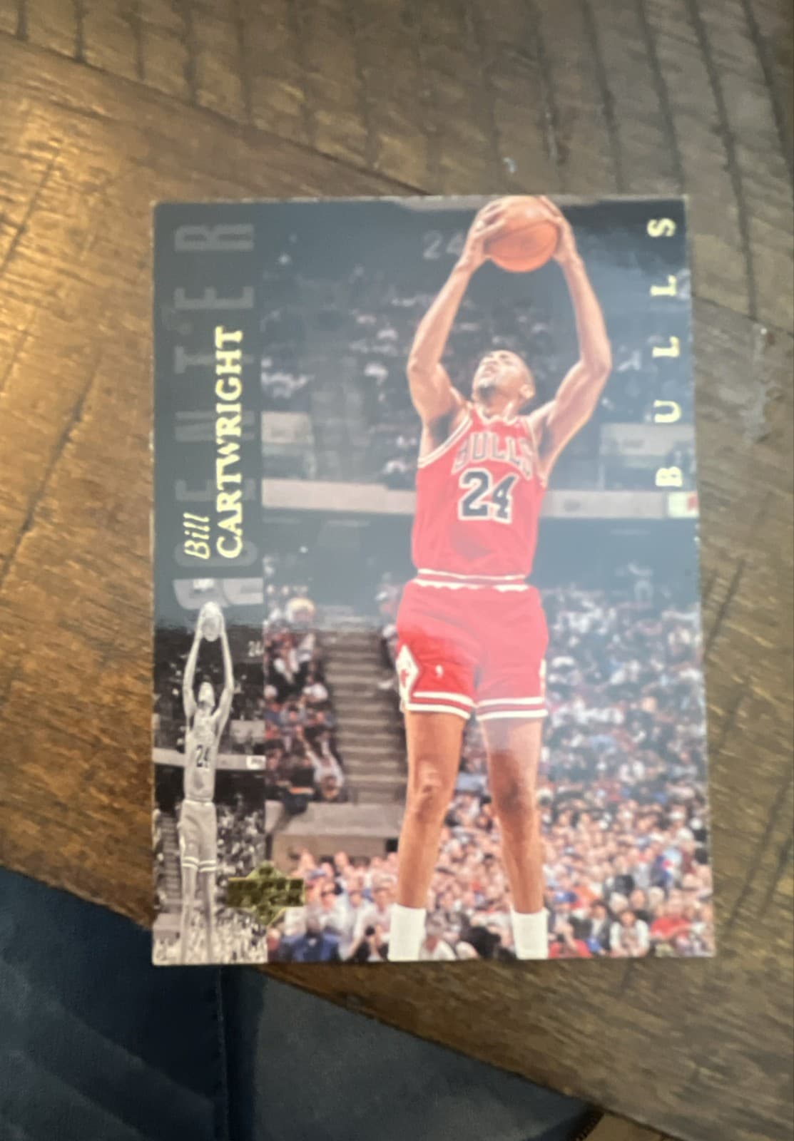 1993-94 Upper Deck Special Edition - Bill Cartwright #62 Gold Electric Court - Image 1