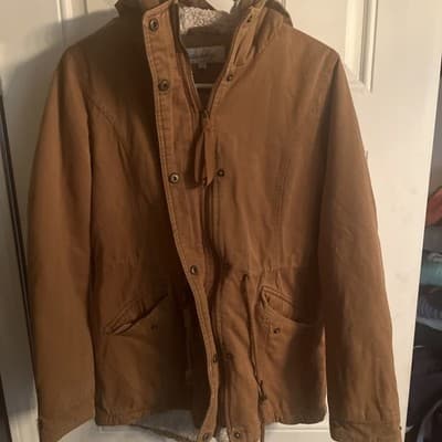 Women’s Tan Winter Coat With Fur Hood Full Zip With Pockets Medium - Image 1