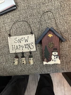 Christmas Hanging Decor Set Pearls And Pretties Brand 5” Without Hanger - Image 1