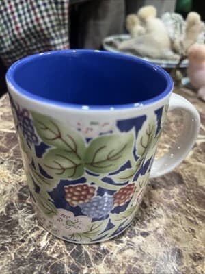 Lynns Floral Stoneware Coffee Mug With Blue Inside - Image 1
