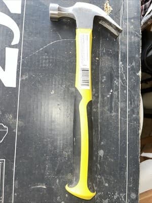 16oz Fiberglass Handle Claw Hammer Drop Forged Steel Framing Hammer - Image 1