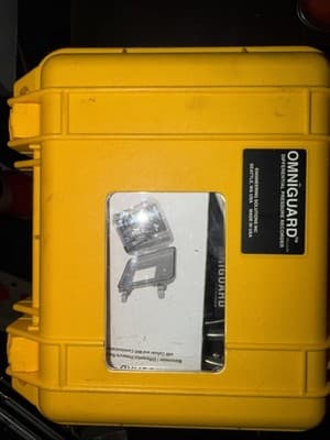 OMNIGUARD 5 Touchscreen Differential Pressure Recorder w/ Case and Accessories - Image 1