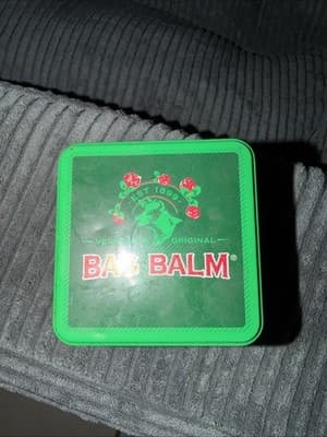 Vermont’s Original Bag Balm Skin Moisturizer for Dry Skin 8oz Tin KG JD - Image 1