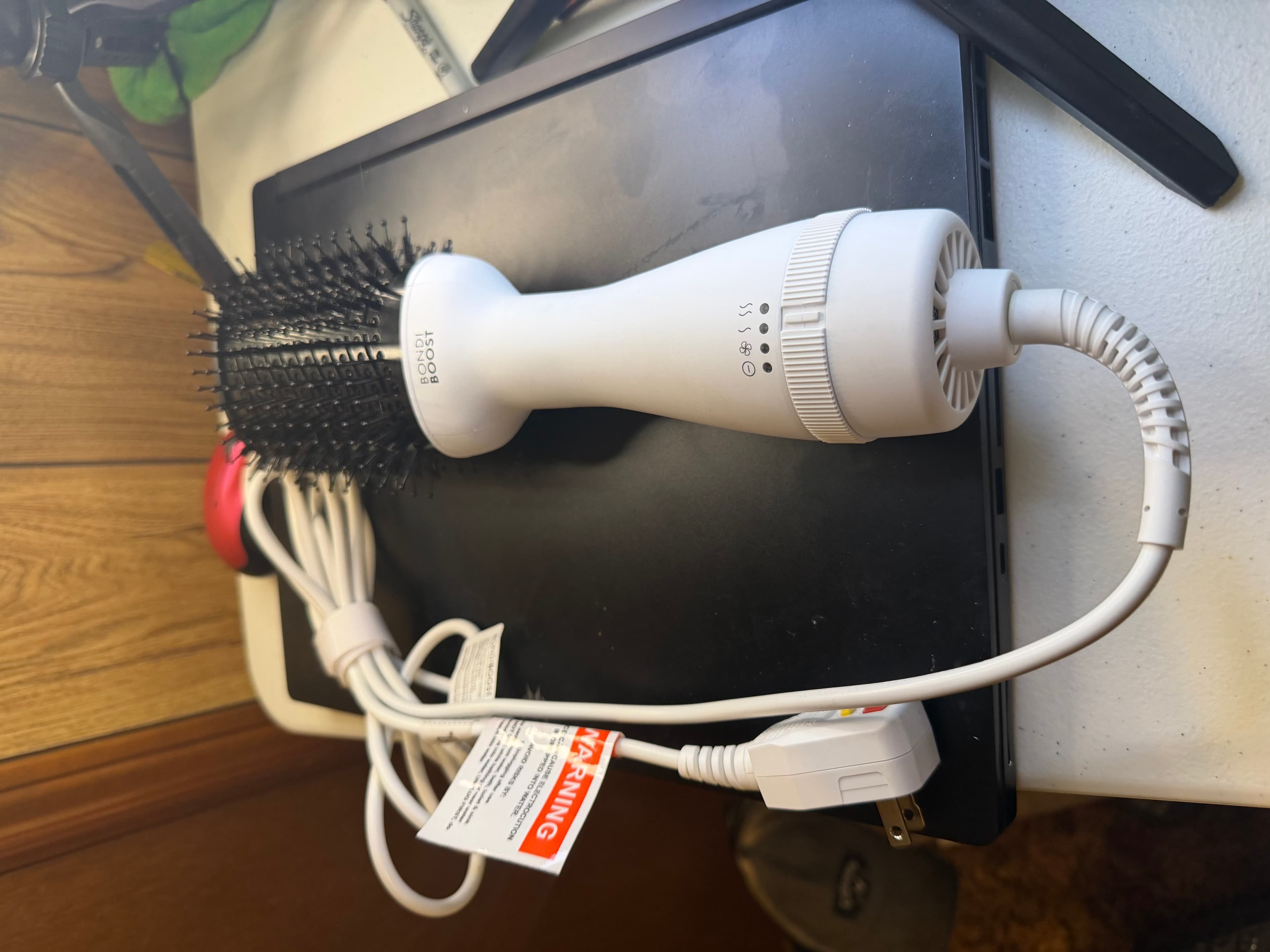 BondiBoost Blow Dry Brush Hot Air Brush One Step Hair Dryer Styler White - Image 1