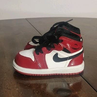 Nike Air Jordan 1 Vintage Chicago Toddler Size 4C Shoes Sneakers Black Red White