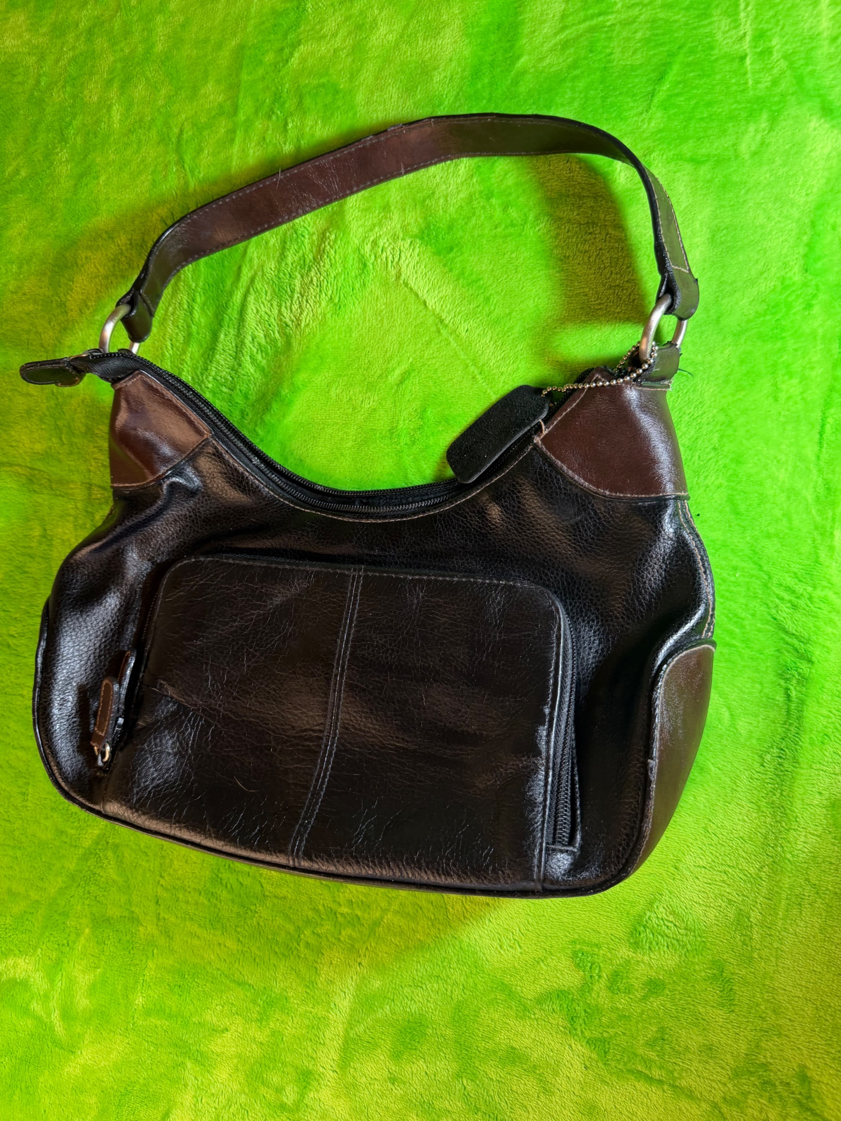 Vintage Black Leather Shoulder Bag with Brown Accents - Image 1