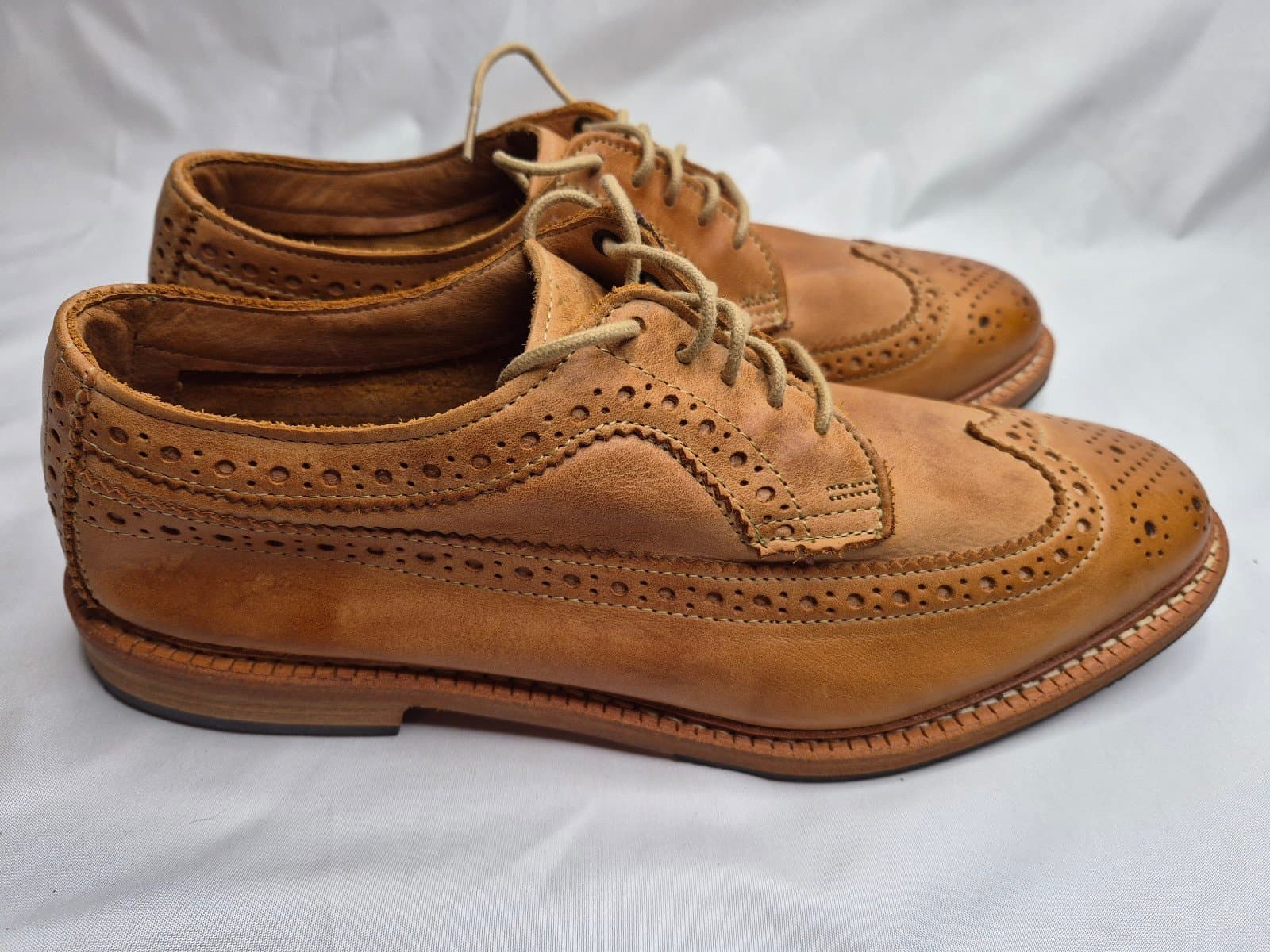 Allen Edmonds Banchory Wingtip Oxford - Image 1