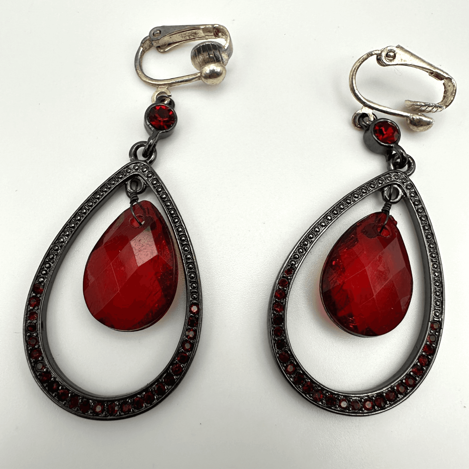 Vintage 80s Teardrop Drop Dangle Earrings Red Rhinestone Gun Women's Jewelry - Image 1