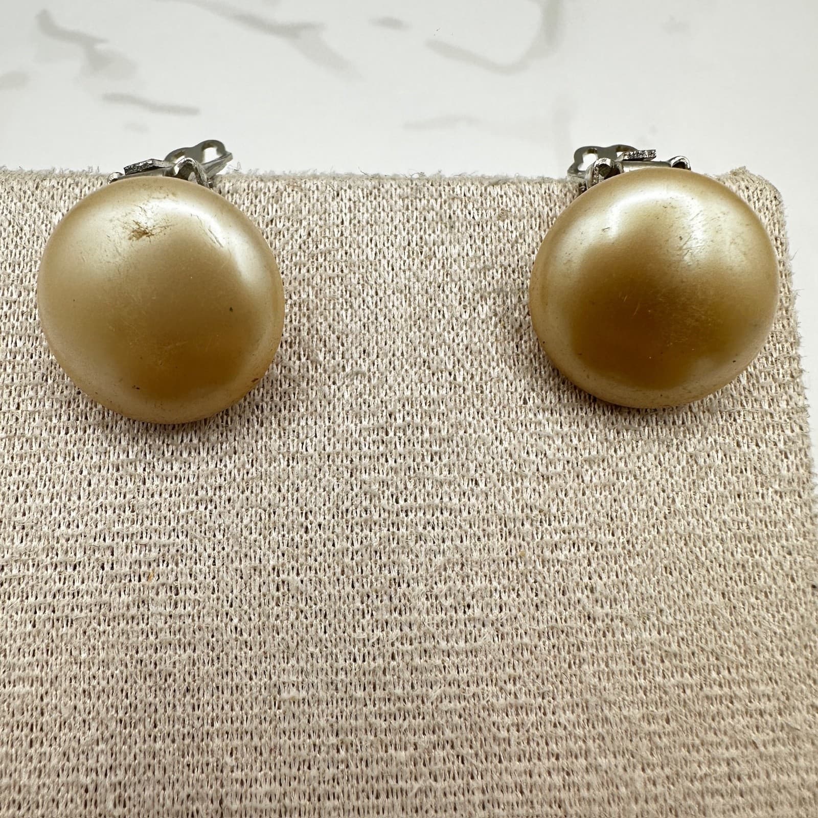 Vintage Gold Tone Faux Pearl Domed Button Clip On Earrings Classic Glam Chunky - Image 1