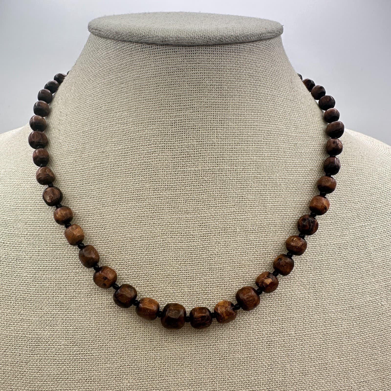 Vintage Y2K Brown Wooden Beaded Necklace Boho Women's Classic Fashion Jewelry - Image 1