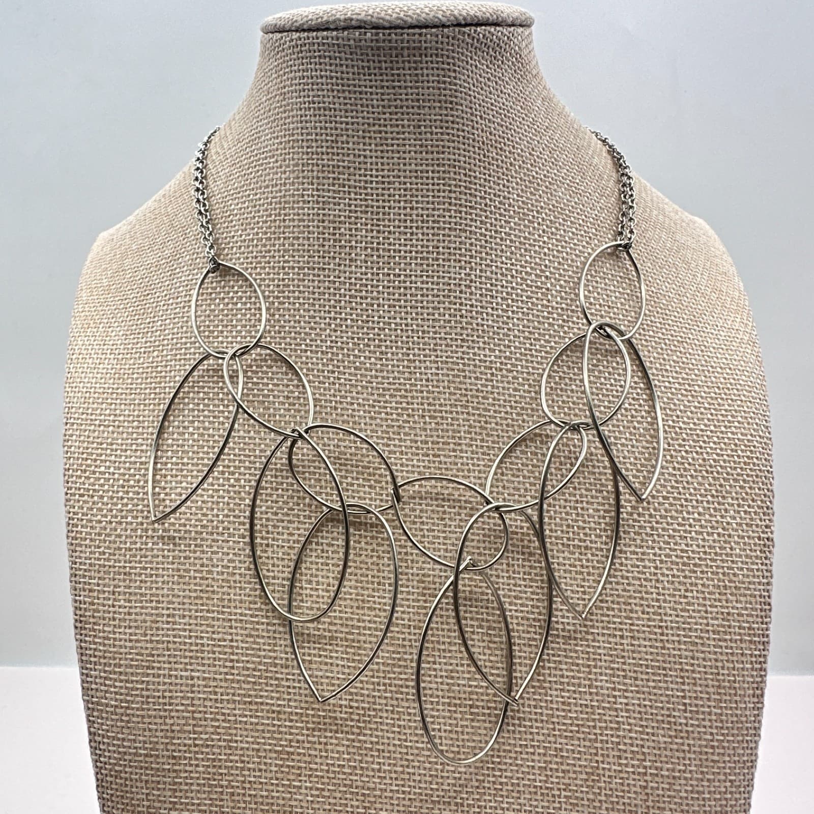 Vintage 90s Silver Tone Link Bib Statement Necklace Women's Classic Jewelry - Image 1