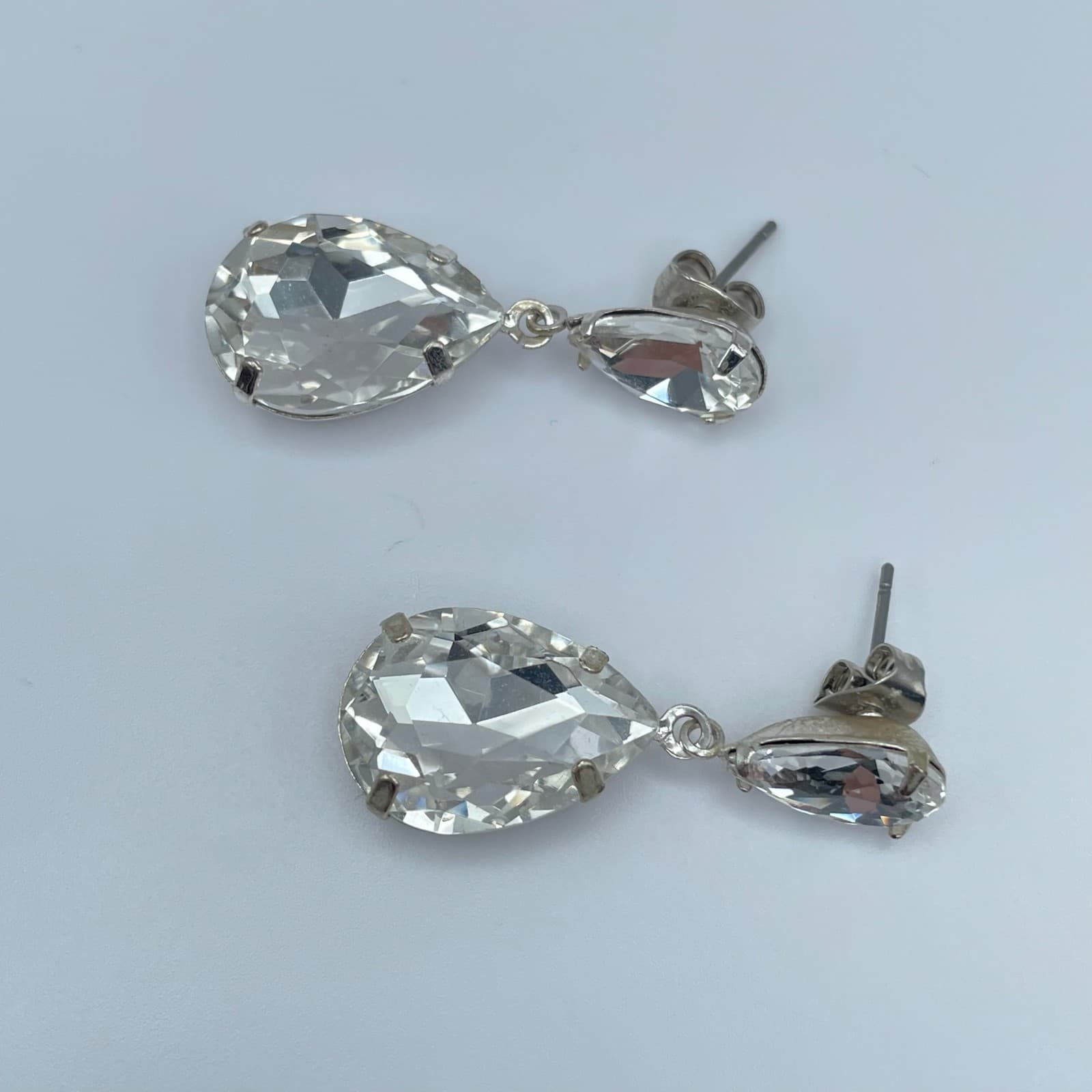 Vintage 90s Silver-Tone Clear Teardrop Dangle Earrings Post Back Jewelry - Image 1