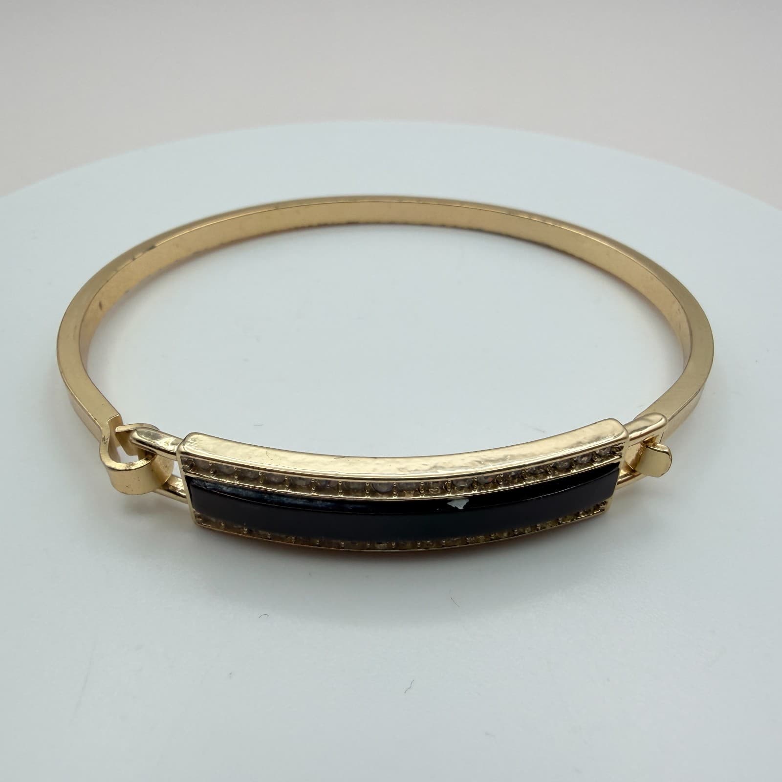 Vintage Y2K Gold Tone Black Enamel Bracelet Bangle Women's Classic Jewelry - Image 1