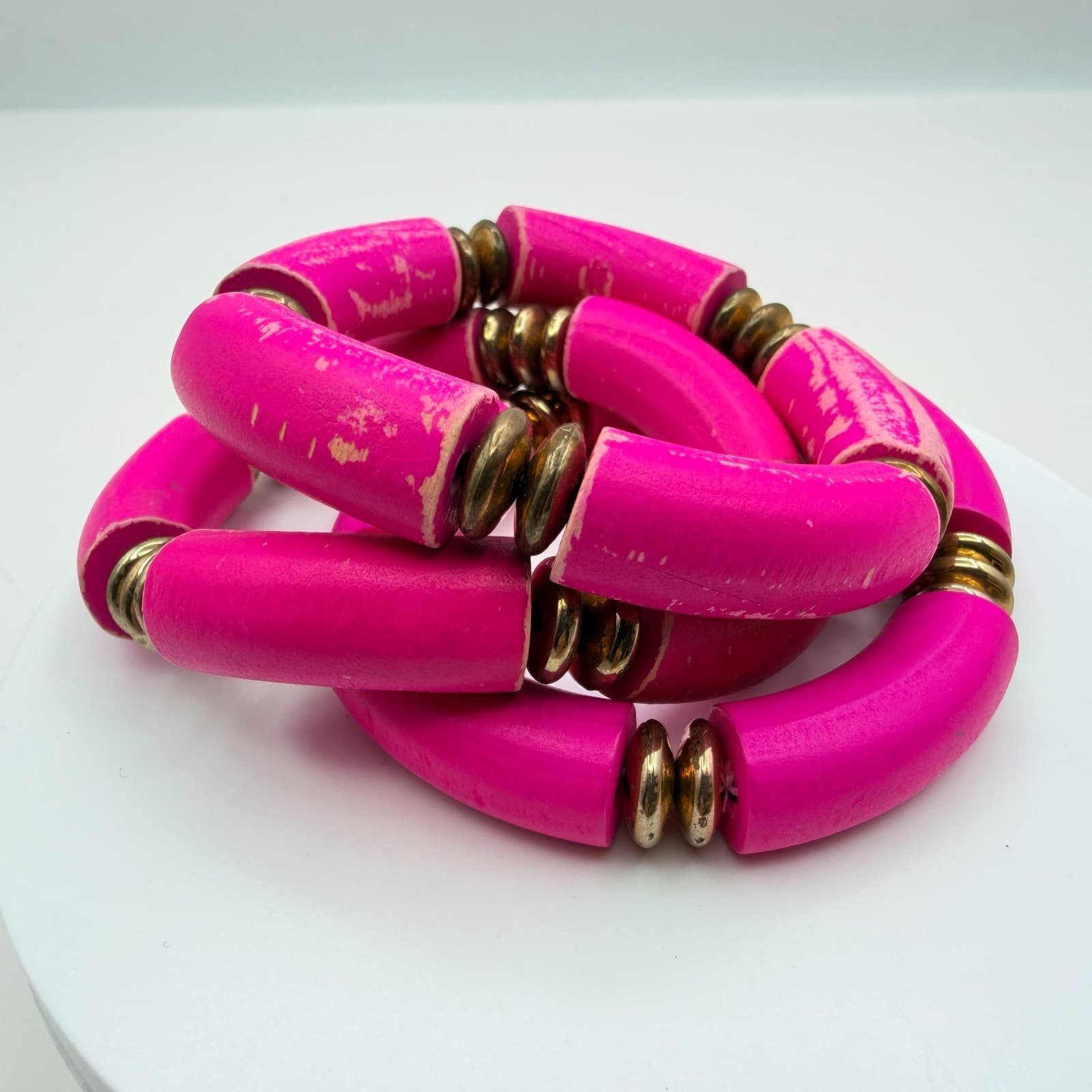 Vintage 90s Hot Pink Tube Beaded Stretch Bracelet Set 3pc Gold Tone Jewelry - Image 1