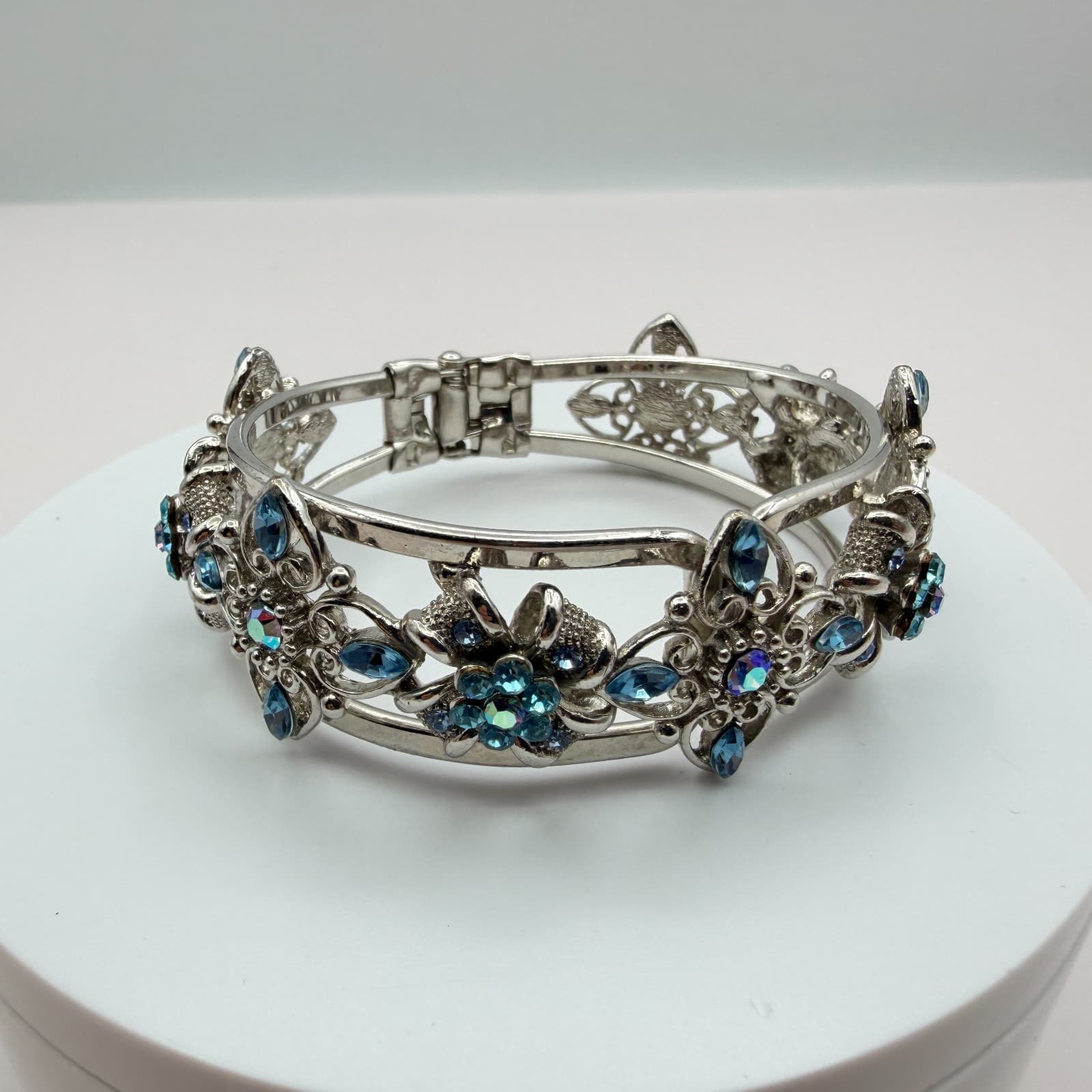 Vintage 90s Blue Rhinestone Floral Cuff Bangle Bracelet Silver Tone Jewelry - Image 1