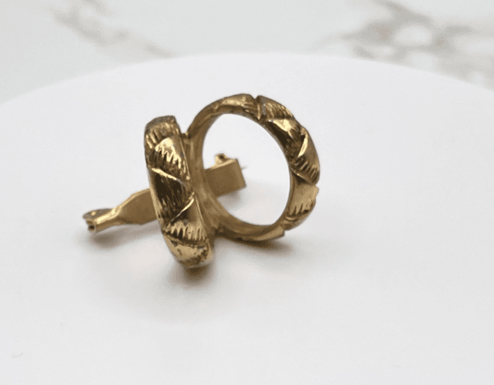 Vintage VTG Gold Tone Basket Weave Brooch Pin C-Scroll Closure Textured - Image 1