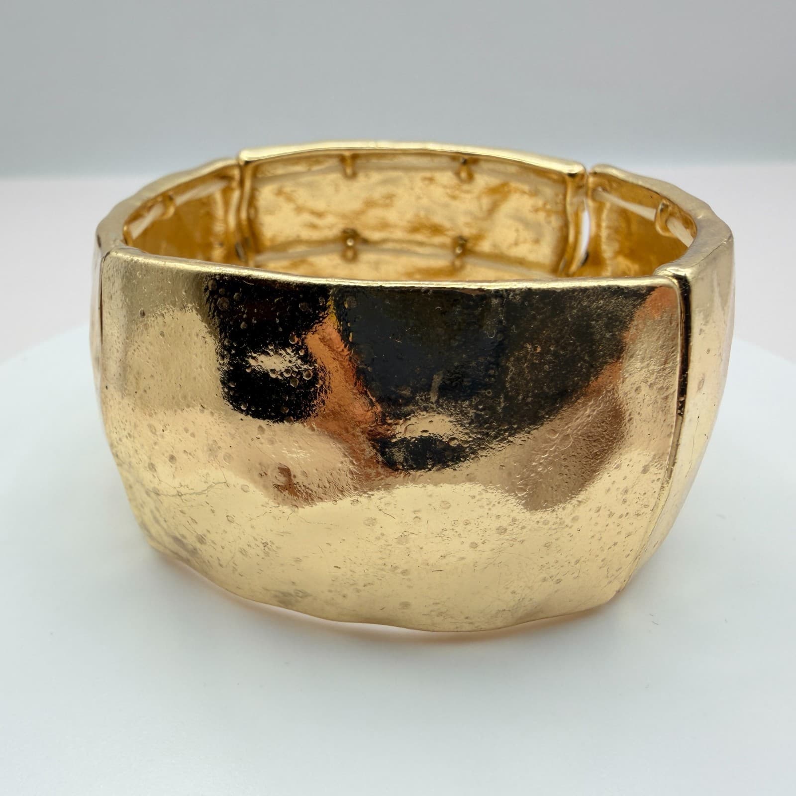 Vintage 80s Hammered Gold Tone Chunky Wide Stretch Cuff Bracelet Jewelry - Image 1