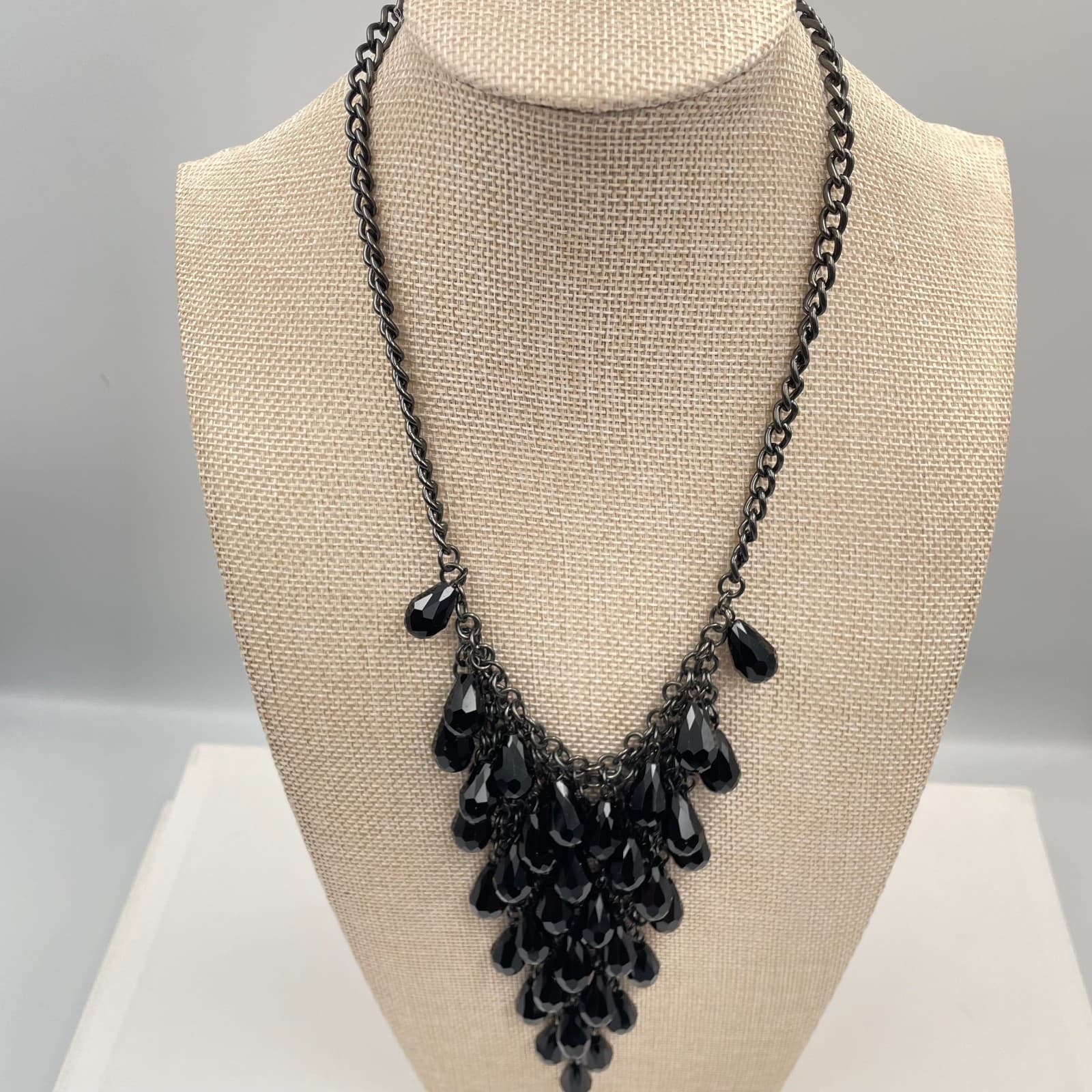 Vintage Black Bib Necklace Waterfall Teardrop Dangle Gunmetal Chain Statement - Image 1
