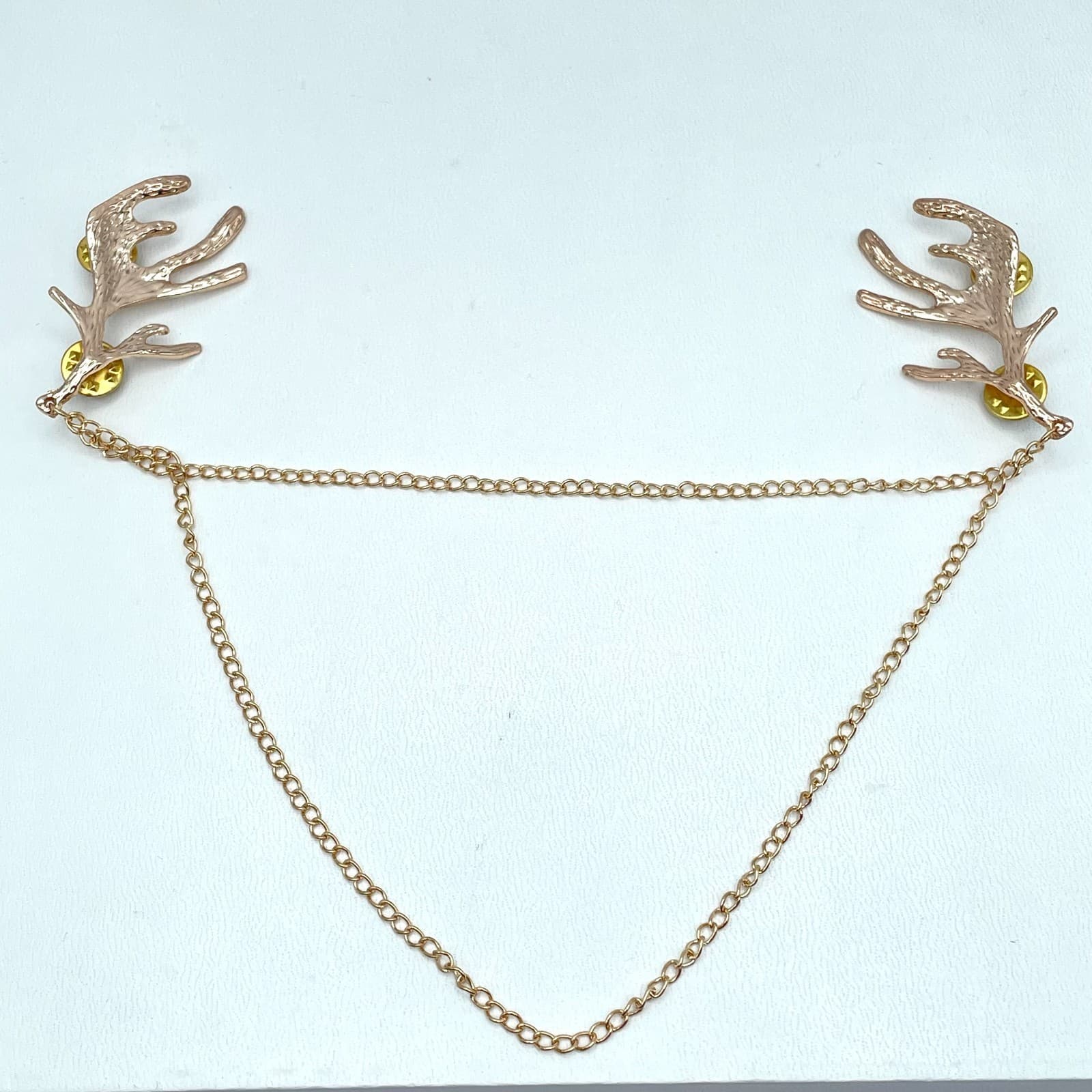 Y2K Gold-Tone Fashion Classic Curb Link Chain Reindeer Head Antler Collar Pins - Image 1