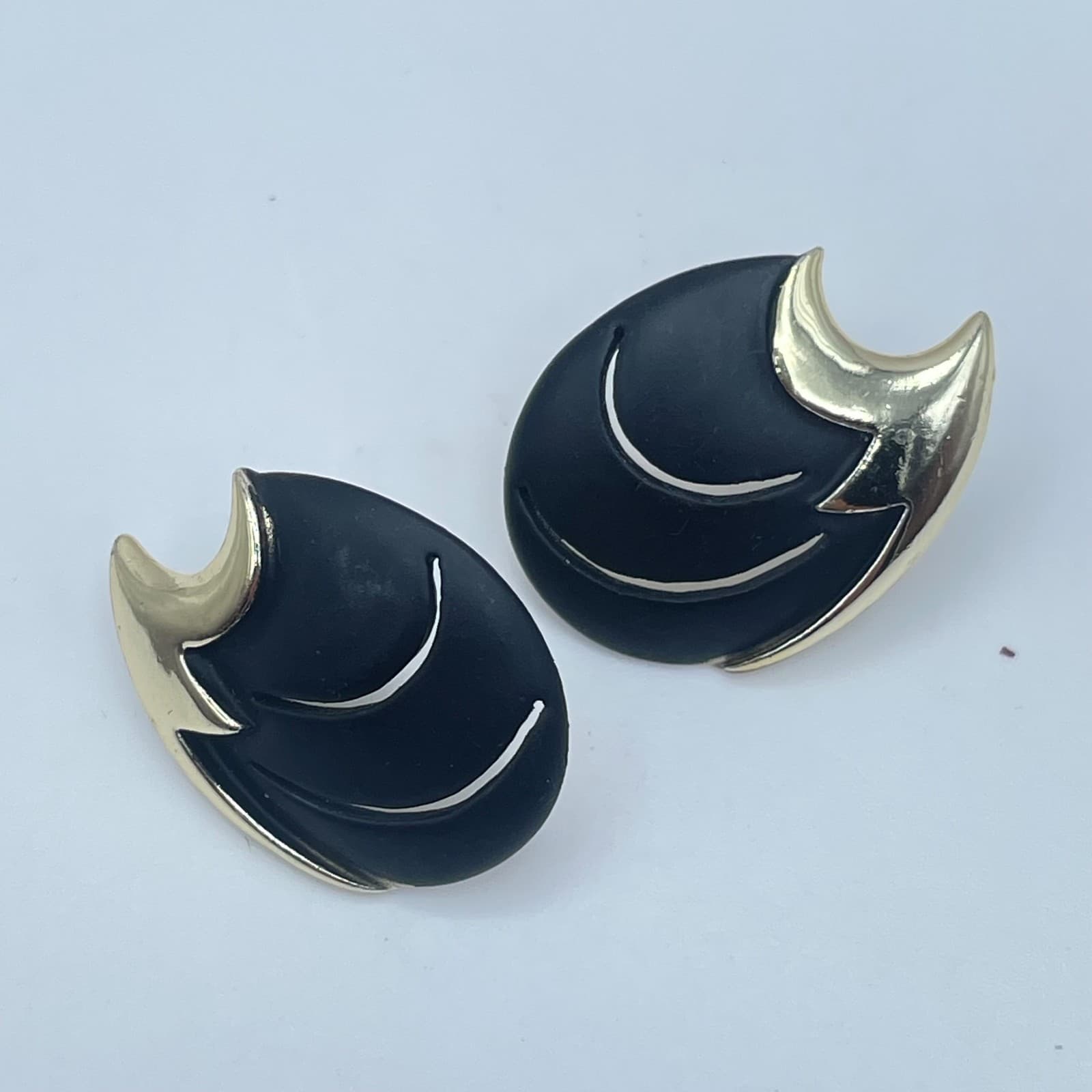 Vintage 90s Abstract Crescent Stud Earrings Gold Tone Women's Classic Jewelry - Image 1