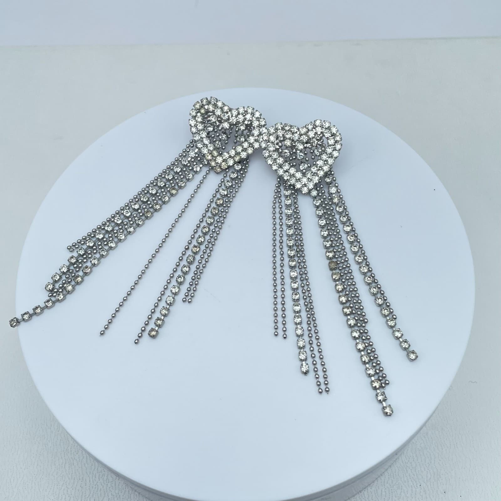 Vintage 90s Silver Tone Clear Rhinestone Heart Tassel Dangle Earrings Jewelry - Image 1