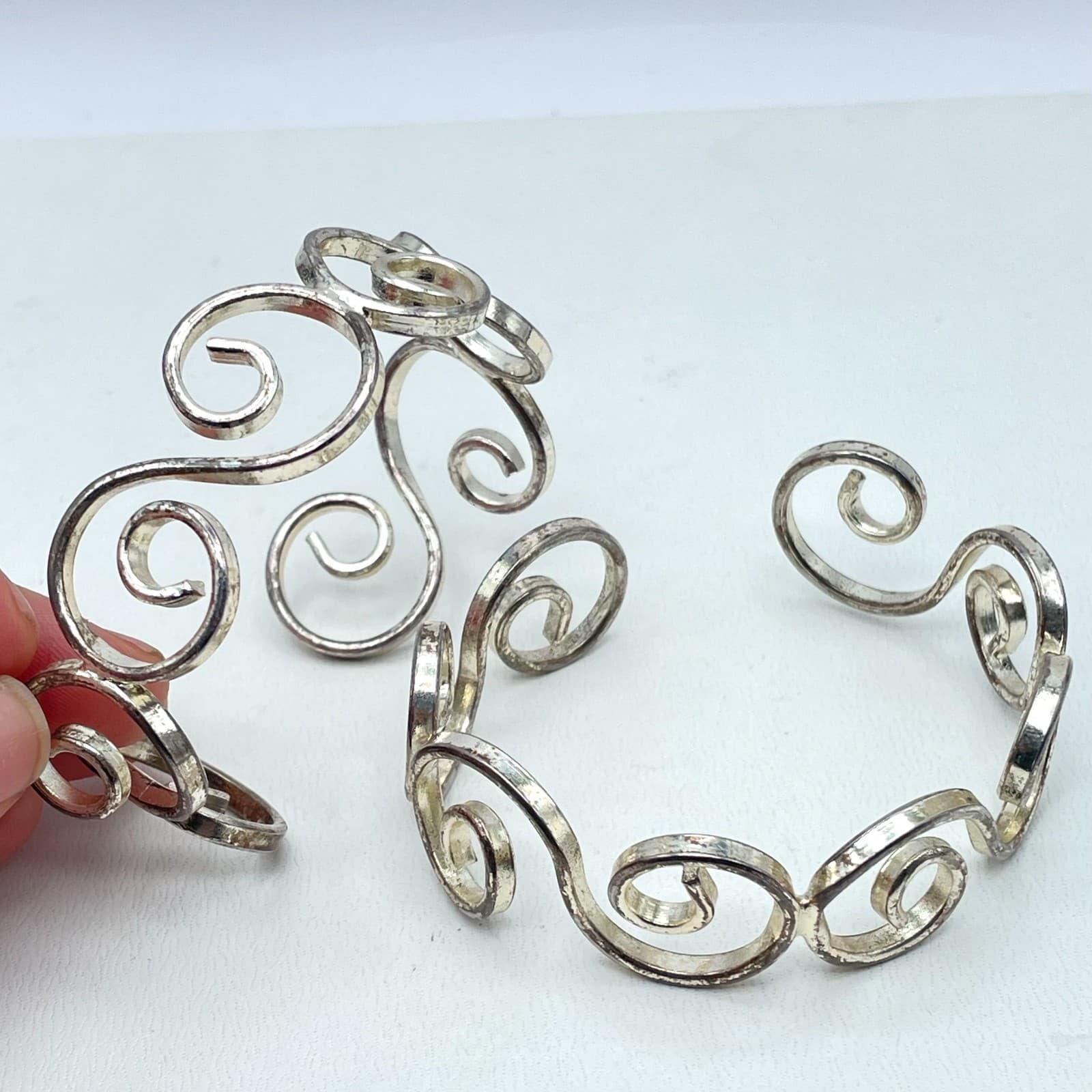 VTG Lot Of 2 Silver-Tone Classic Metal Spiral Cuff Open Cuff Bangles Bracelet - Image 1