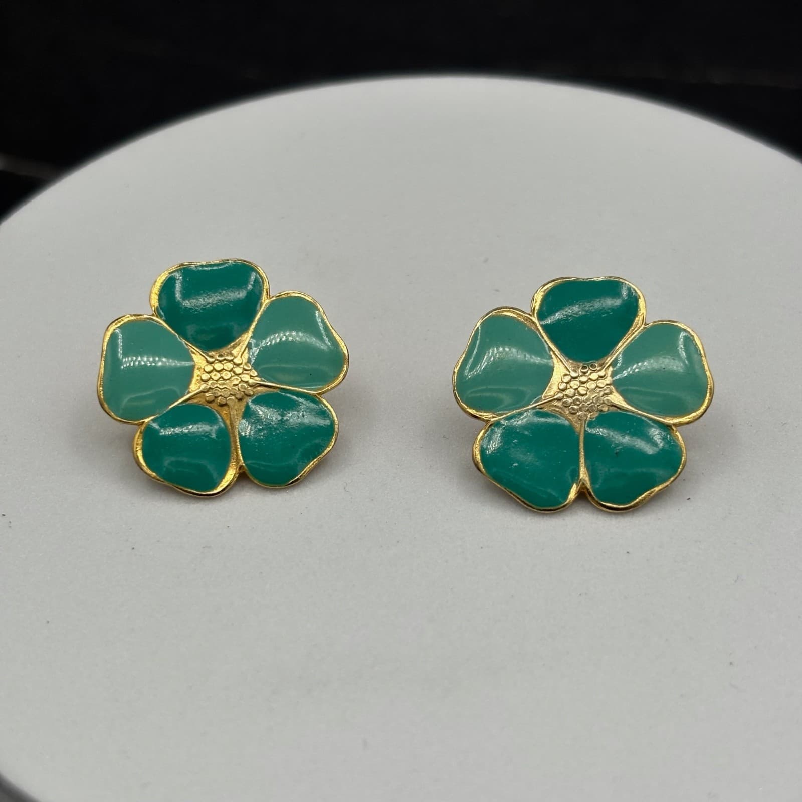 Gold-Tone Teal Enamel Flower Stud Earrings Retro Spring Chic - Image 1