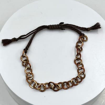 Vintage Gold Tone Chain Link Bracelet Adjustable Cord Casual Fashion Jewelry - Image 1