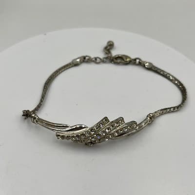 Vintage Silver Tone Rhinestone Curved Bar Bracelet Chain Elegant Sparkle Classic - Image 1