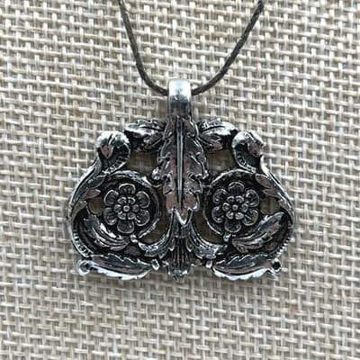 Vintage Silver Tone Ornate Floral Metal Filigree Plastic Pendant Necklace Boho - Image 1