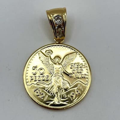 Vintage Mexican 50 Pesos Coin Pendant Winged Victory Centenario Style Gold Tone - Image 1