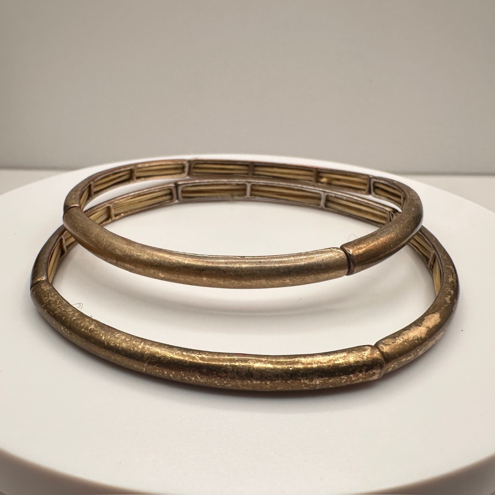 Vintage Gold Tone Stretch Bangles Set Textured Minimalist Bracelets - Image 1