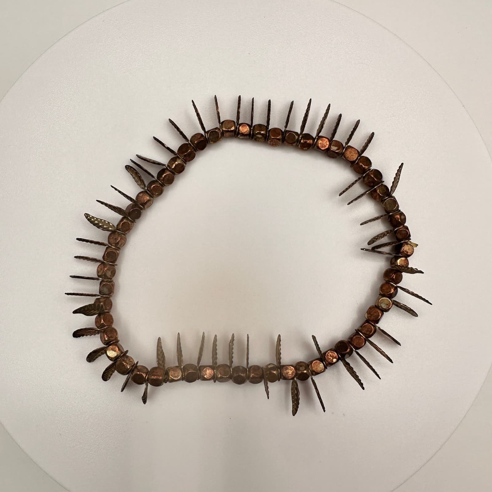 Vintage Boho Bronze Tone Leaf Charm Beaded Stretch Bracelet Nature Theme Jewelry - Image 1